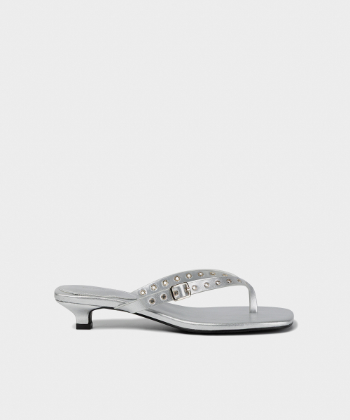 EYELET KITTEN FLIP-FLOP SILVER