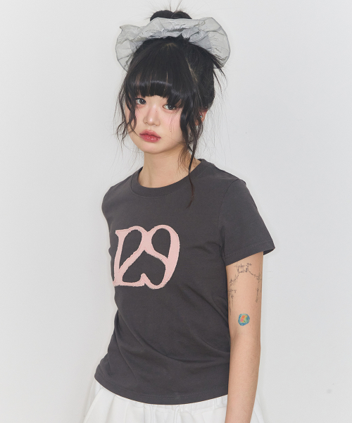 129 LOGO PATCH T-SHIRT CHARCOAL