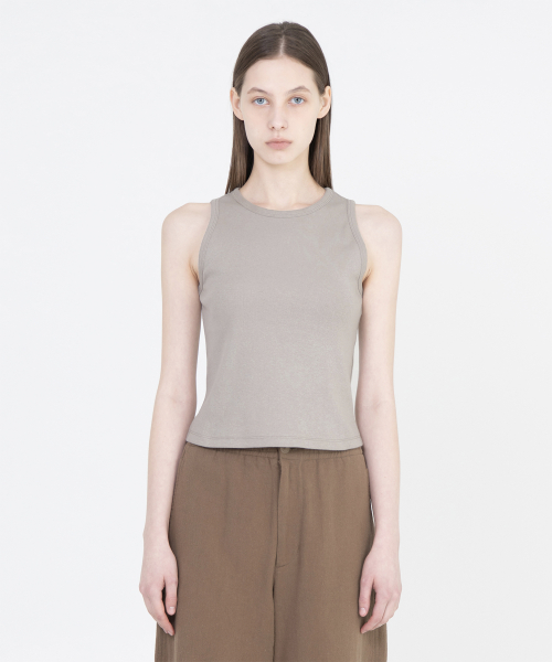 W Round Sleeveless Top, Beige
