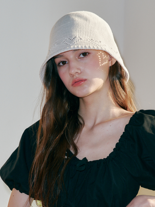 Heart Hole Bucket Hat (Cream)