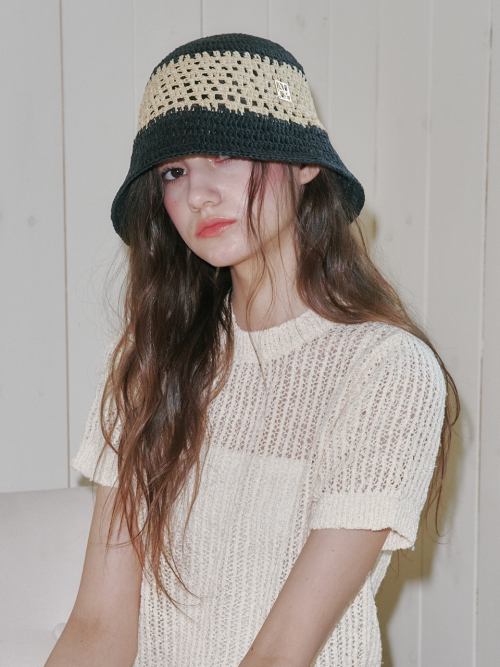 Color Block Paper Crochet Hat (Black & Beige)