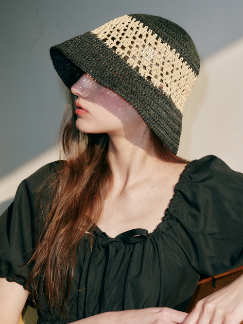 Color Block Paper Crochet Hat (Black & Beige)