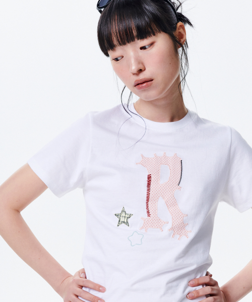 아플리케 로고 H/S 티 [화이트]