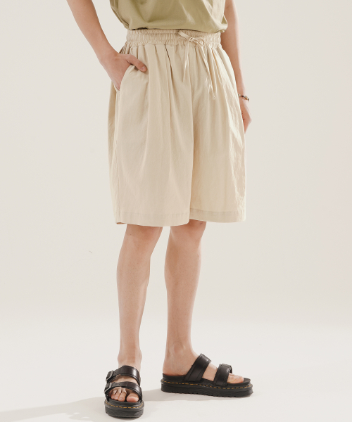 Norman Deep Tuck Linen Like Short Pant Beige KJSP2614