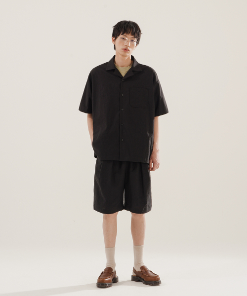 Norman Deep Tuck Linen Like Short Pant Black KJSP2614