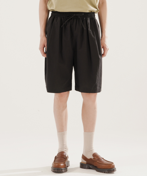 Norman Deep Tuck Linen Like Short Pant Black KJSP2614