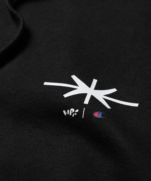 챔피온 X 힙플페 X 키드밀리 스몰 로고 후드 티셔츠 Black