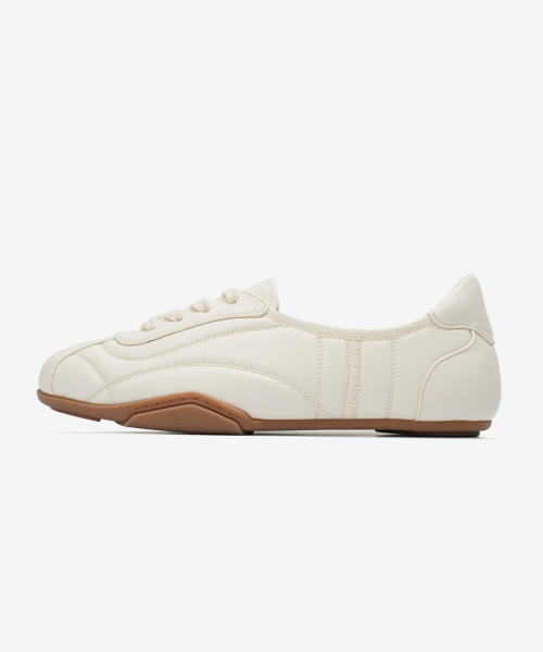 r. 901 whispering sneakers / ivory