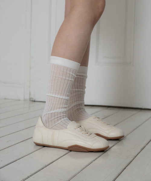 r. 901 whispering sneakers / ivory