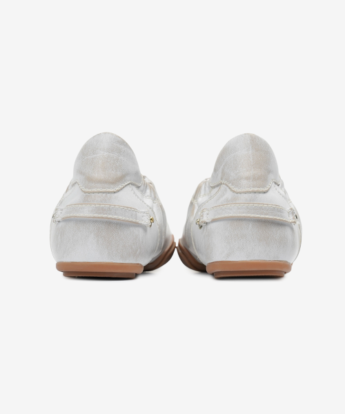 r. 902 vintage leather sneakers