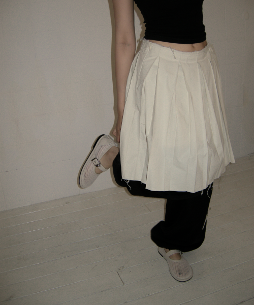 r. 903 mesh buckle flats / ivory