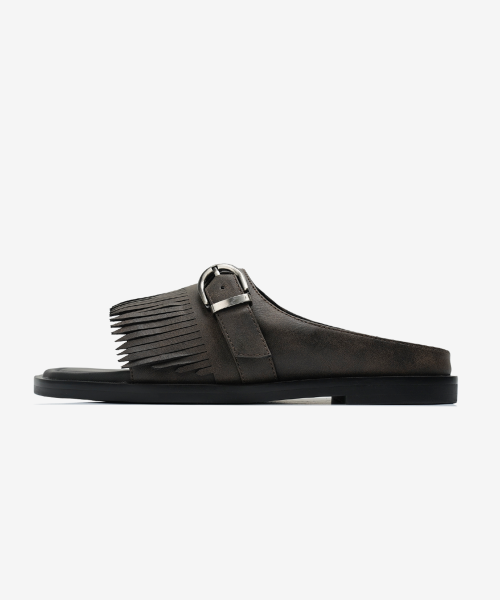 r. 909 tassel stud slides / brown