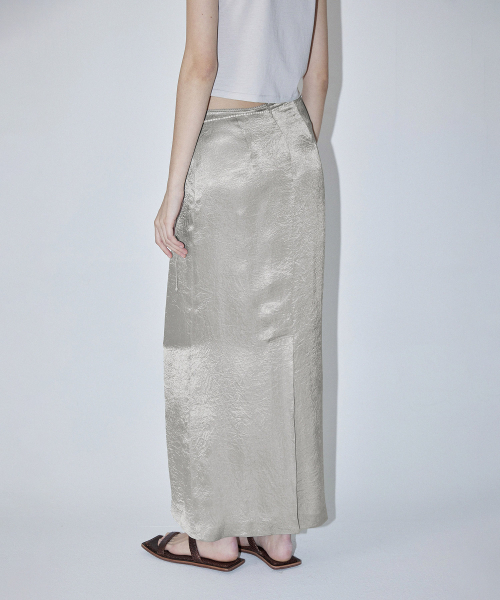 METALLIC SILVER MAXI SKIRT - GREY