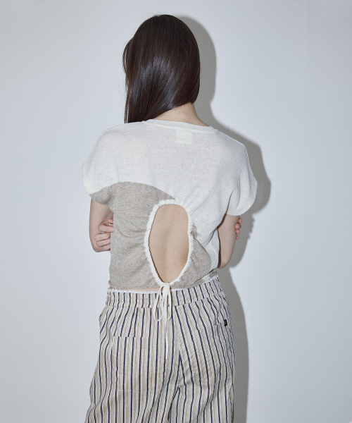 TWO TONE DRAWSTRING KNIT TOP - CREAM