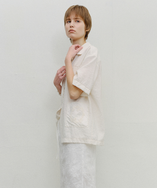 POCKET EMBROIDERY PATCH HALF SLEEVE SHIRT - IVORY