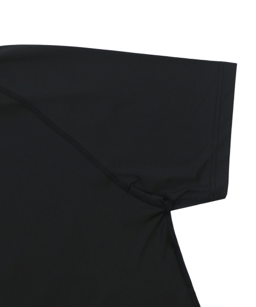 GT145 러기지 라벨 그래픽 반팔 래쉬가드 (BLACK)