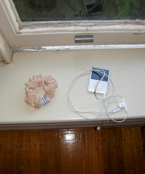 Pluto Scrunchie_Apricot