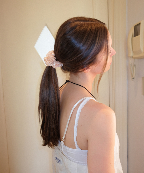 Pluto Scrunchie_Apricot