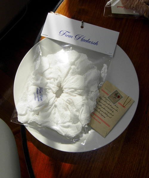 Jasmin Scrunchie_White