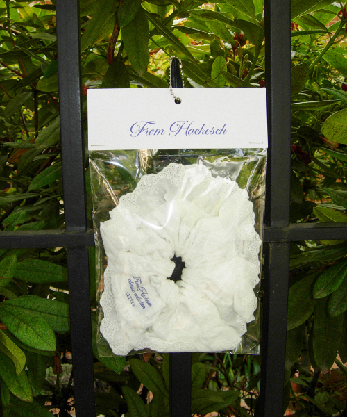 Jasmin Scrunchie_White