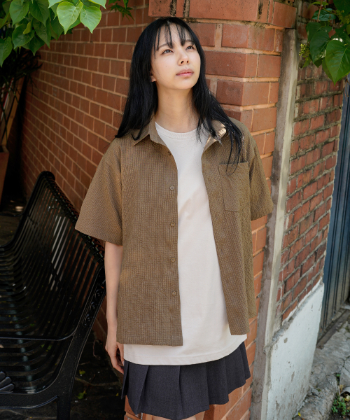 Minimal Crop Check Short Sleeved Shirt Brown KJSS2641