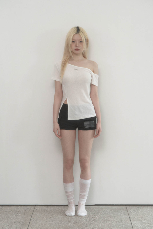One-shoulder Basic Slit Top (White)