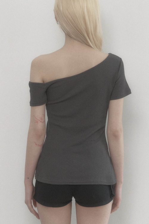 One-shoulder Basic Slit Top (Charcoal)