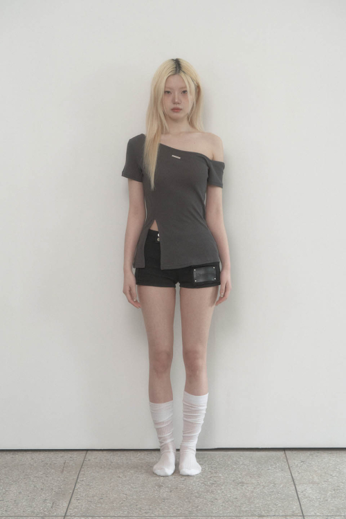One-shoulder Basic Slit Top (Charcoal)