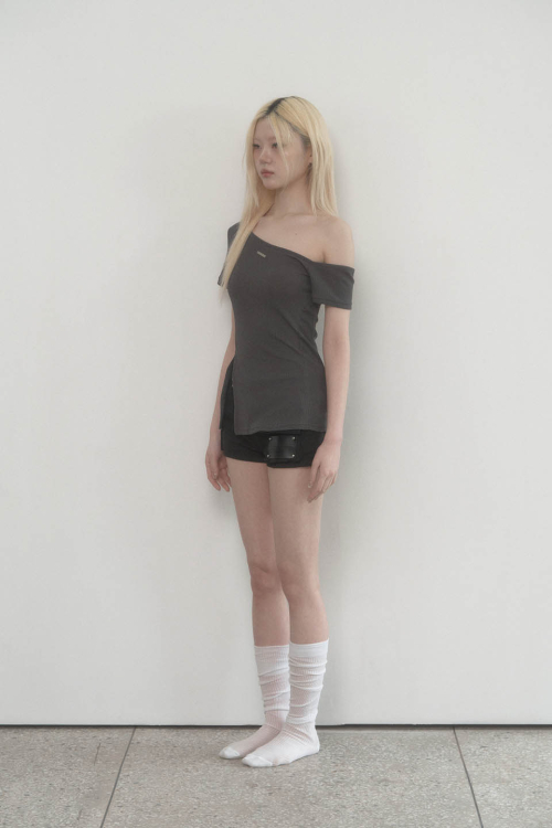 One-shoulder Basic Slit Top (Charcoal)