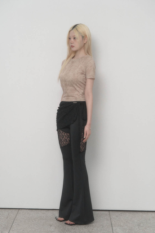 Graphic Side-hole Top (Moca mousse)