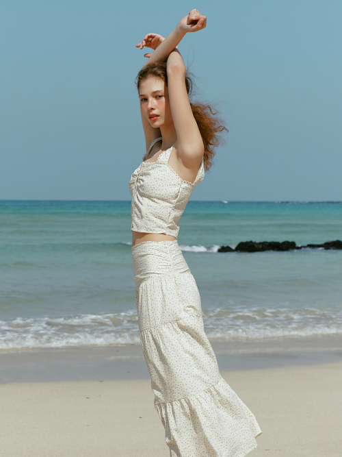 ROUMI sleeveless crop shirt_BEIGE