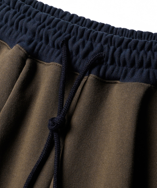 Flash Summer One Tuck Color Block Half Pants Cedarbrown ISSP2643