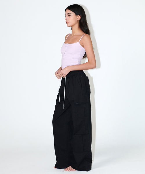 SNAP SLEEVELESS
