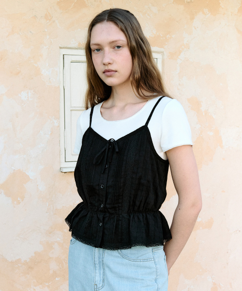 RIBBON LACE PINTUCK SLEEVELESS BLACK