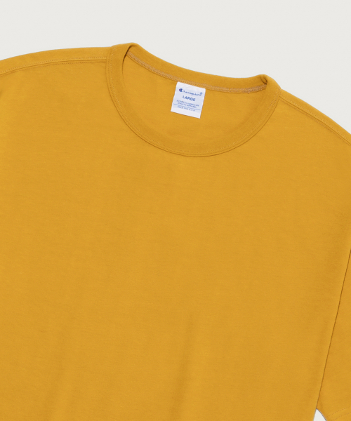C로고 UNI 반팔 티셔츠 Mustard