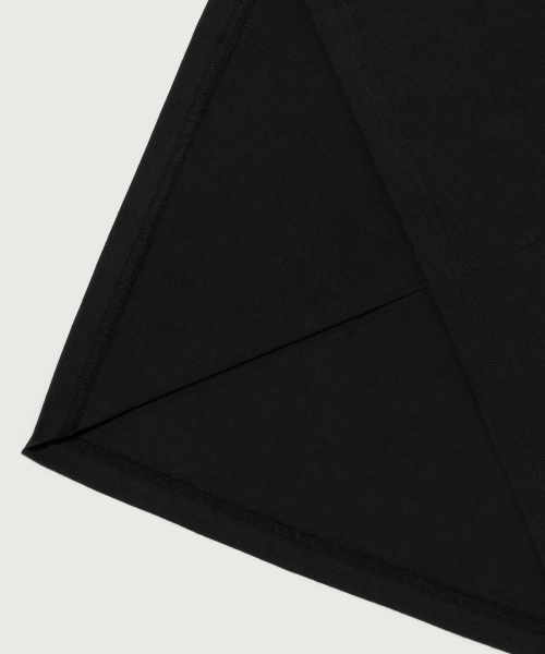 C로고 UNI 포켓 반팔 티셔츠 Black