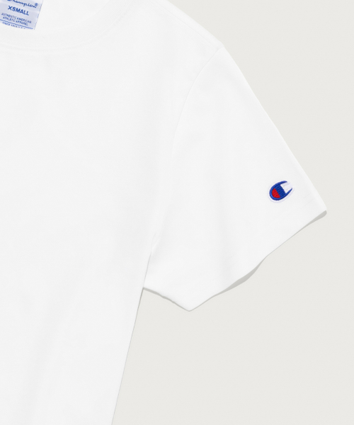 여성 C로고 슬림핏 반팔 티셔츠 White