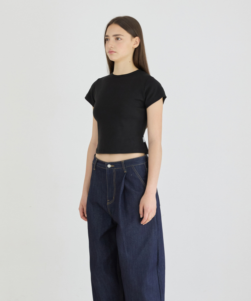 NYW EMBROIDERED WOMAN FIT T-SHIRTS_BLACK