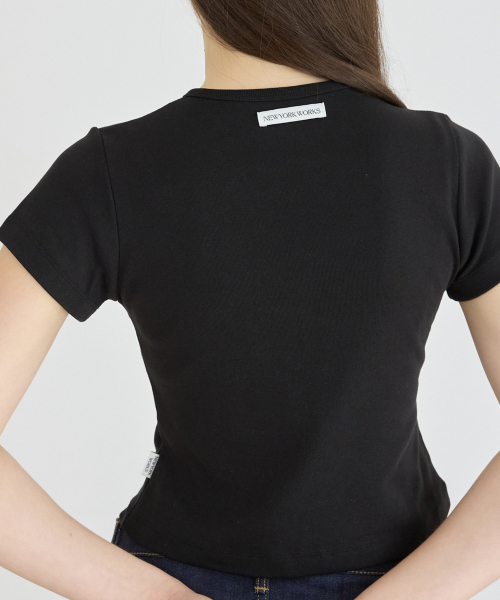 NYW EMBROIDERED WOMAN FIT T-SHIRTS_BLACK