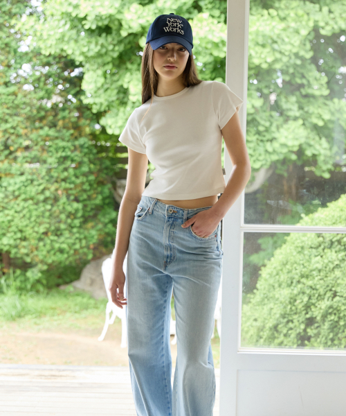 NYW EMBROIDERED WOMAN FIT T-SHIRTS_WHITE