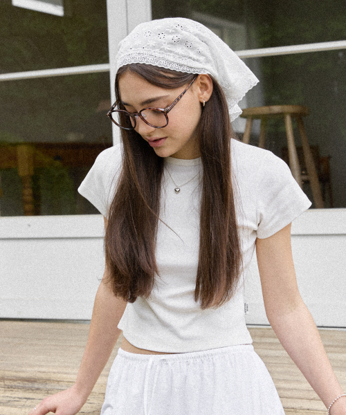 NYW EMBROIDERED WOMAN FIT T-SHIRTS_WHITE