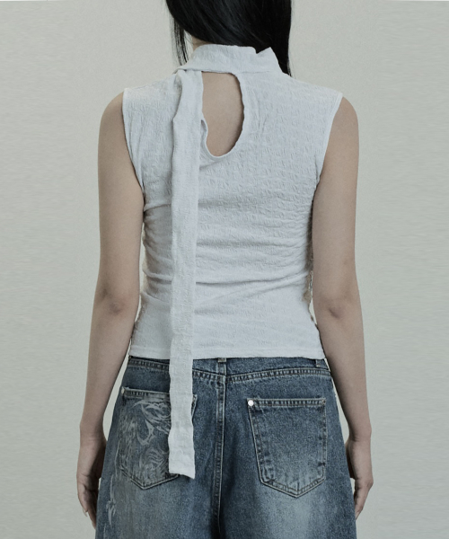 Scarf Wrinkle Slit Top (Light Gray)
