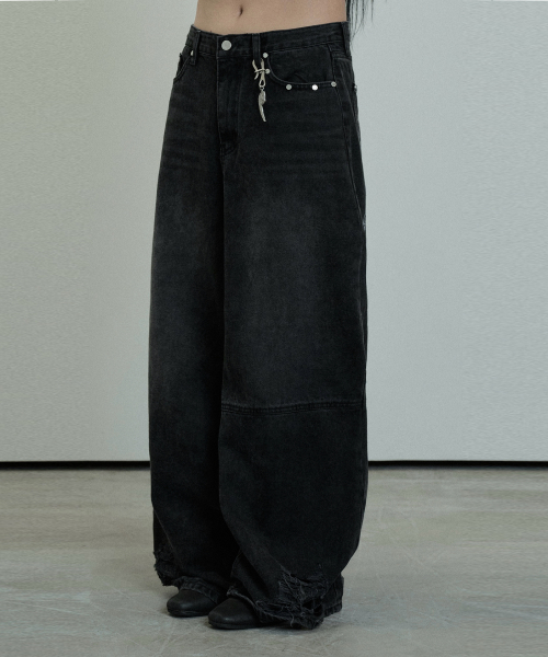 Hem Damage Keyring Wide Denim Pants (Black)