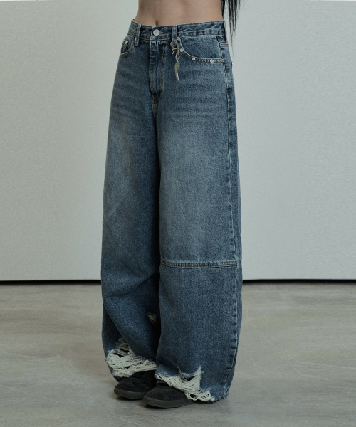 Hem Damage Keyring Wide Denim Pants (Blue)