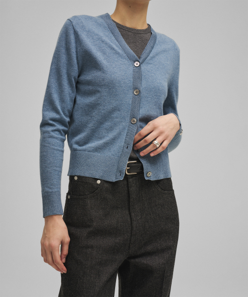 w. Peachskin V-Neck Cardigan (Faded Indigo)