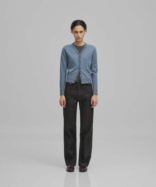 w. Peachskin V-Neck Cardigan (Faded Indigo)