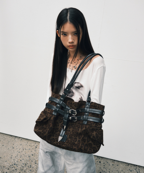 Nexie 넥시_ Leopard Khaki