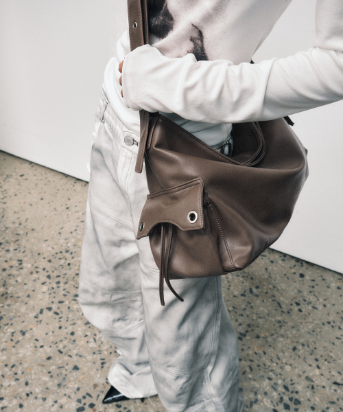 Sloan 슬론_ Ash Brown