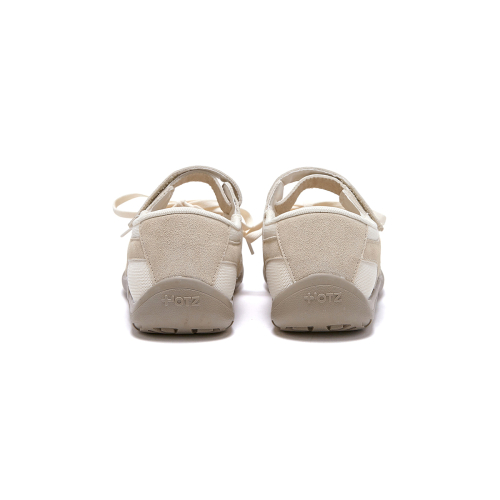 Romari Suede Lace Up Sneakers Ivory OZSQGA143I