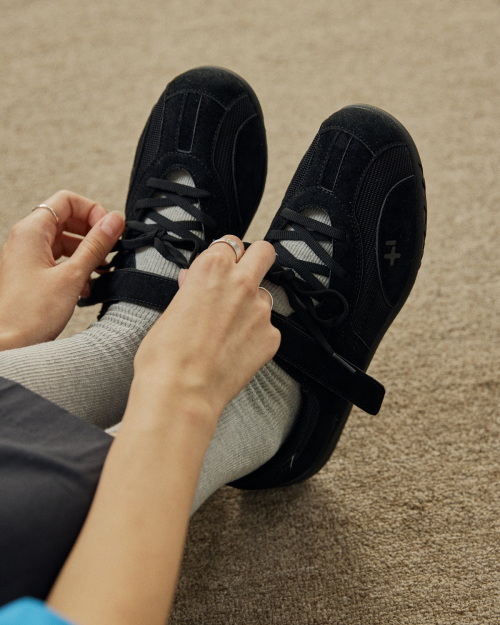 ROMARI Suede Lace-Up Sneakers Black OZSQGA390B